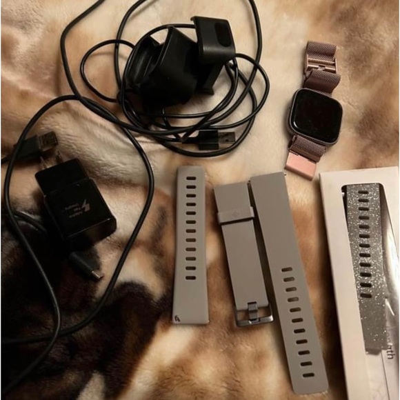 fitbit Wearables Fitbit Versa 2 Excellent Condition 4